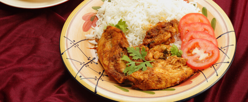 Kasmiri chicken curry and poppadoms